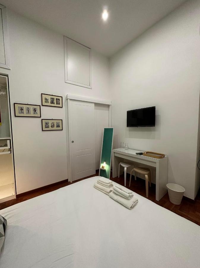 나폴리 La Stanza Di Eleonora B&B 외부 사진